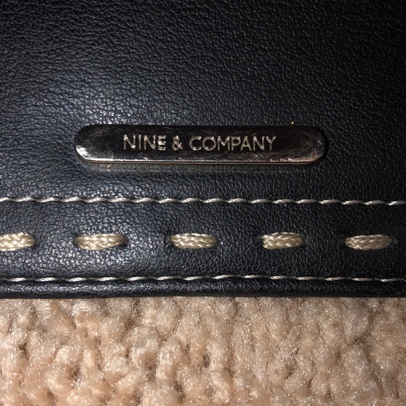 🔥FINAL SALE~ 2 Nine & Co Wallets - Picture 3 of 6